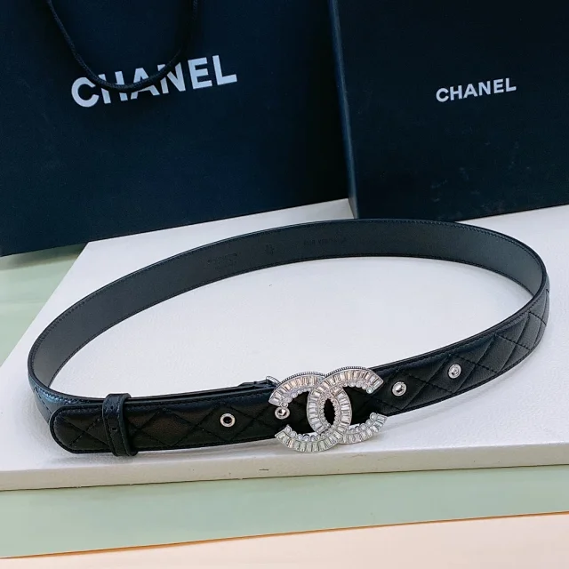 Chanel Belts Crystal Double-C Buckle Belt product detail image 5