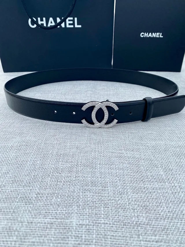 Chanel Belts Crystal Double-C Buckle Belt product detail image 9
