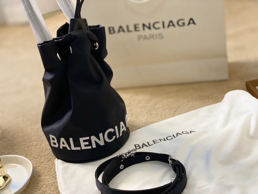 Balenciaga Logo Tote Bag White Handbag - 7