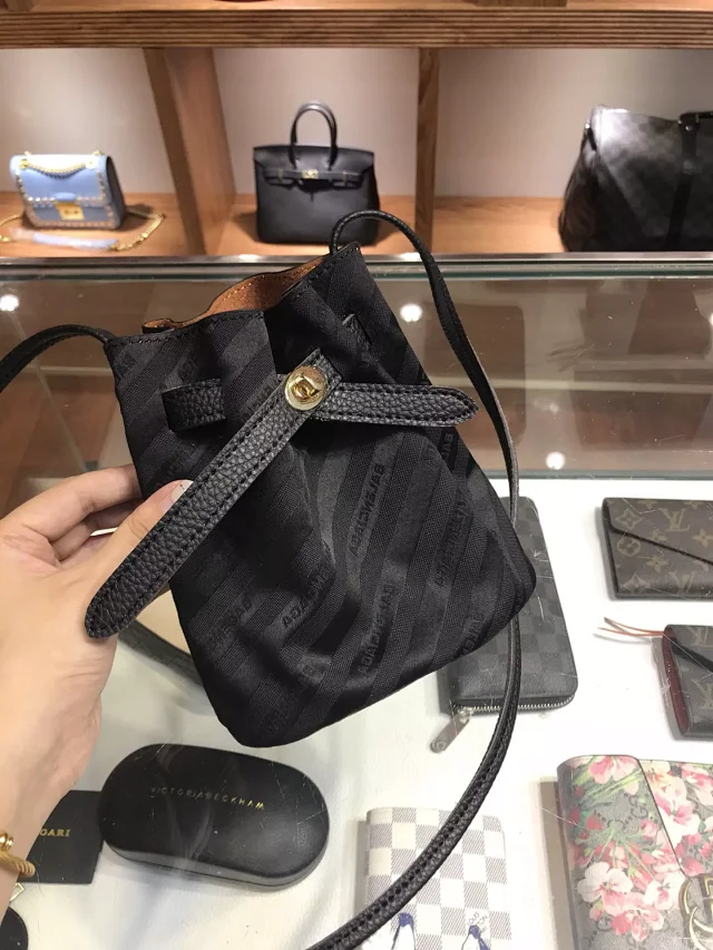 Balenciaga Crossbody Bags product detail image 2