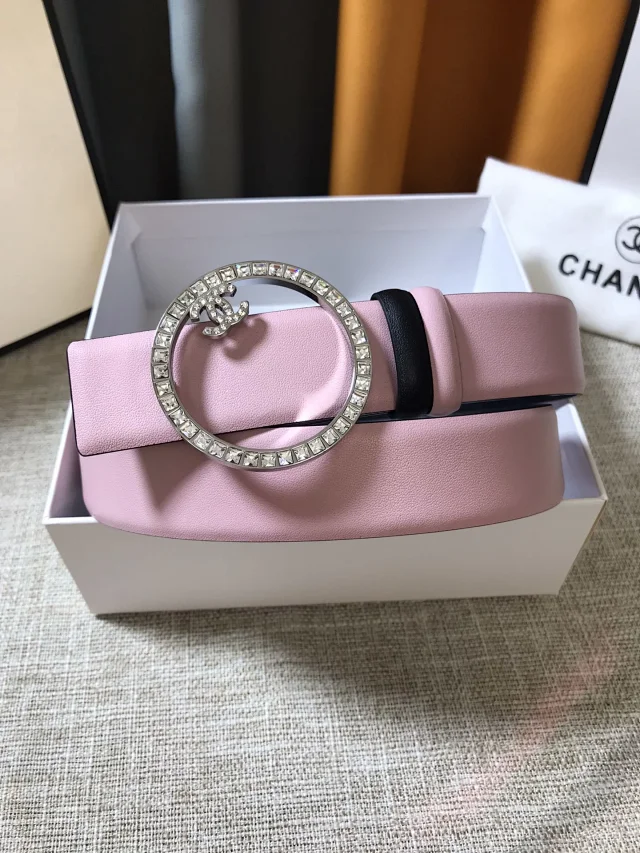 Chanel Belts Reversible belt with rhinestone circle buckle and interlocking CC detail product detail image 3