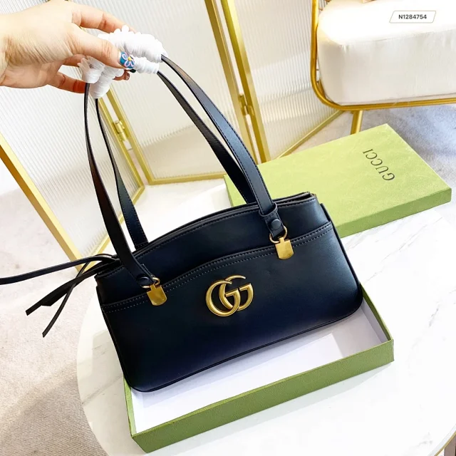 Gucci Crossbody Bags Top-handle flap bag with chain strap and Double G hardware product detail image 12
