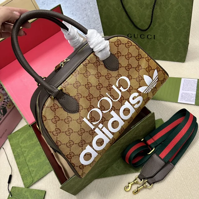 Gucci Shoulder Bags Top-Handle Bag with Chain Strap and Horsebit Detail product detail image 7