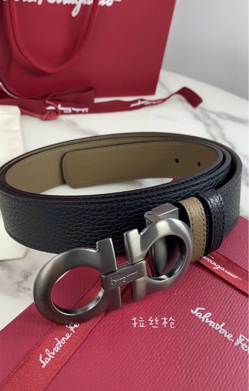 Salvatore Ferragamo Gancini Leaf-Embossed Gold Buckle Black Leather Belt - 2