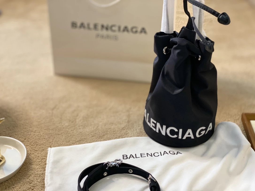Balenciaga Logo Tote Bag White Handbag - 8