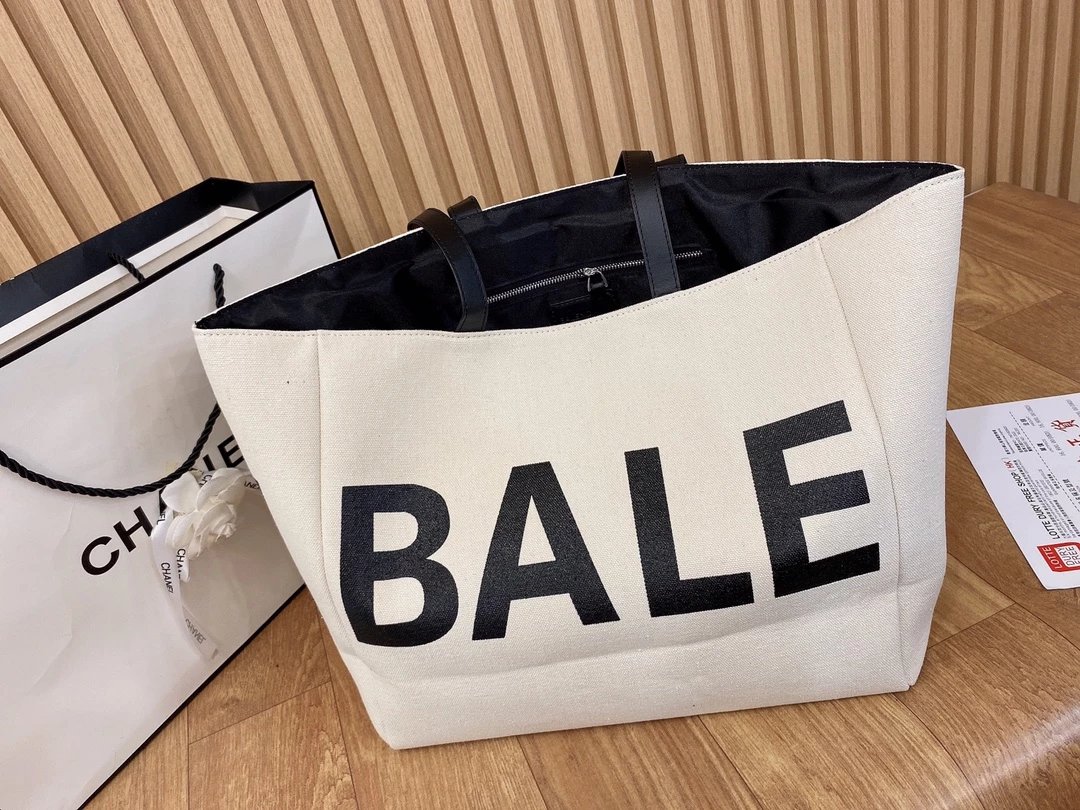 Balenciaga Logo Tote Bag White Handbag - 5