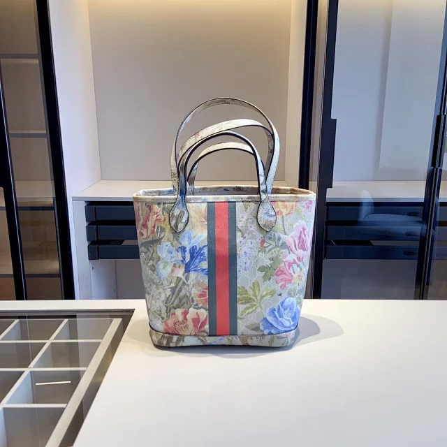 Gucci Handbags Assorted tote and top-handle designs product detail image 1