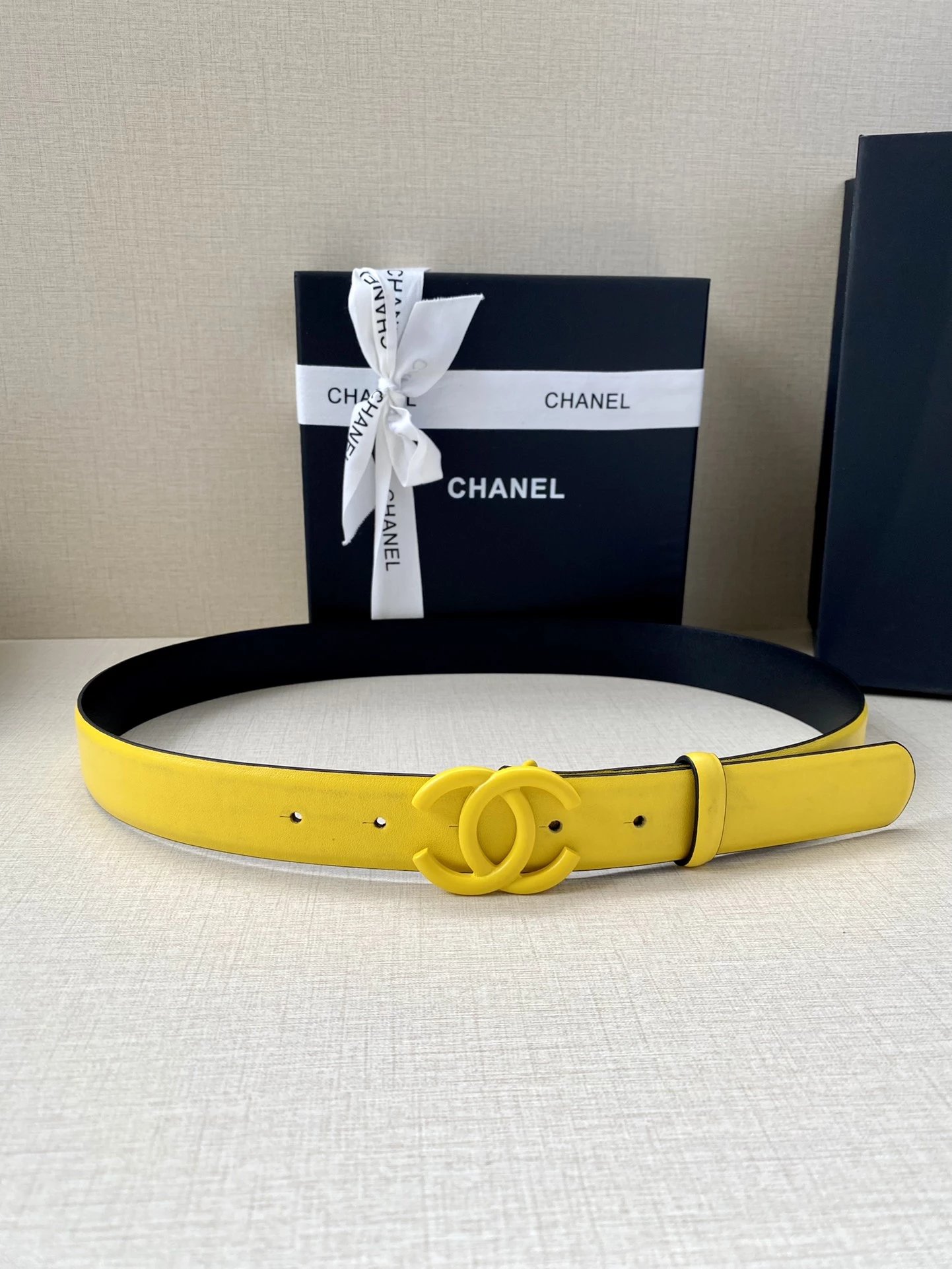 Chanel CC Logo Belt Pink Leather Belt - 10