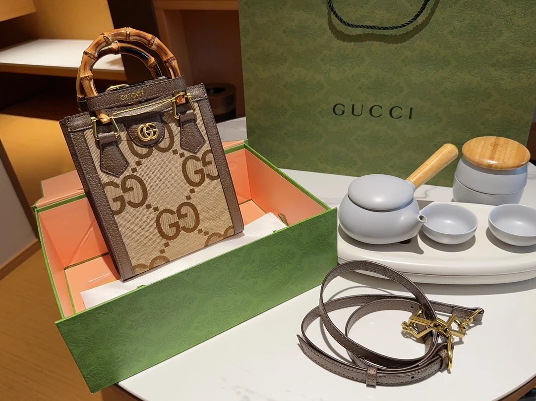 Gucci Canvas Tote Bag Beige Handbag - 3