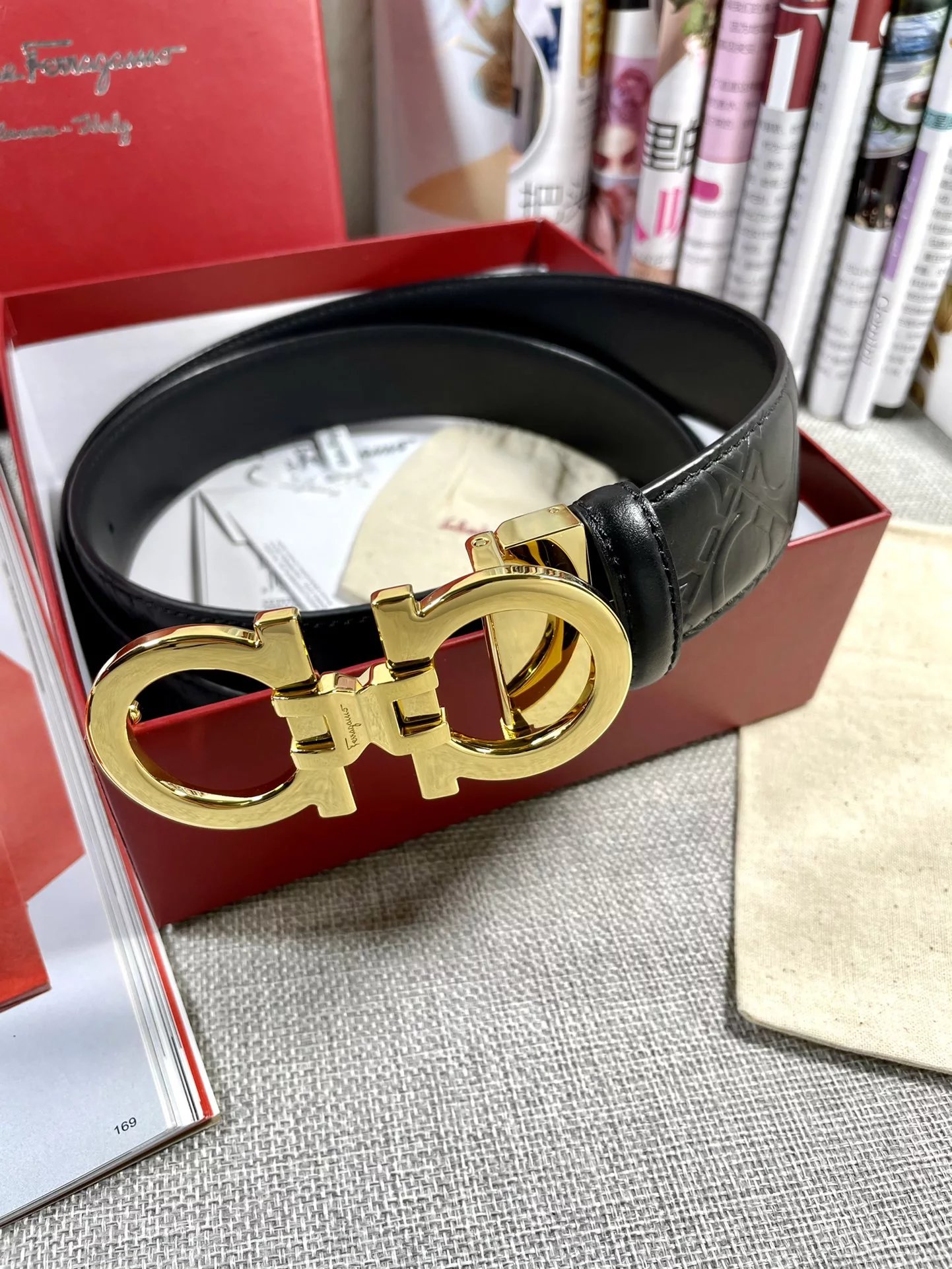 Salvatore Ferragamo Gancini Buckle Black Leather Belt - 9