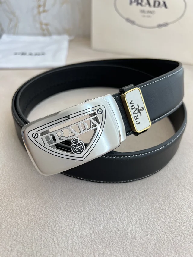 Prada Belts Leather belt with logo buckle product detail image 6