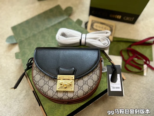 Gucci Crossbody Bags Top-handle flap bag with Double G hardware product detail image 9