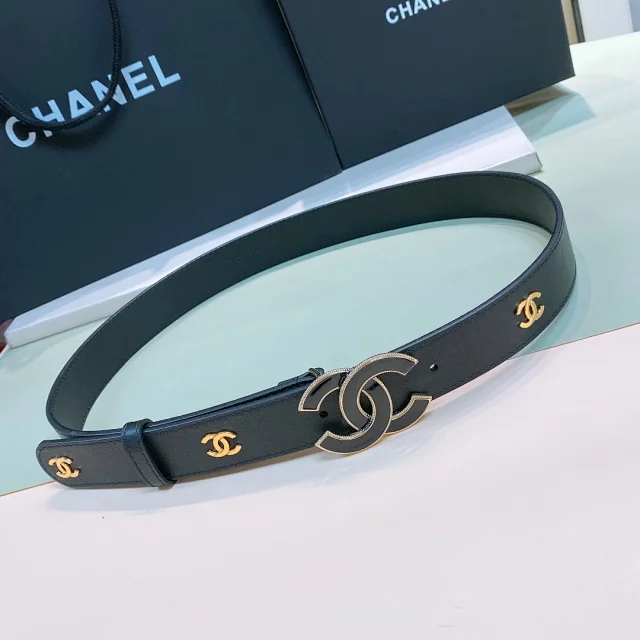 Chanel Belts Interlocking CC Buckle Belt product detail image 1