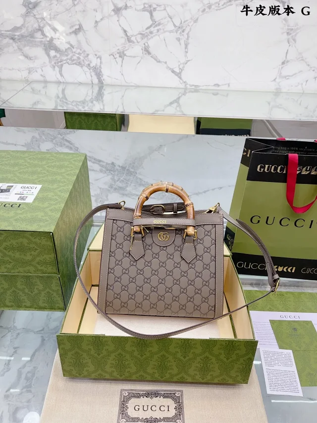 Gucci Handbags Logo Print Tote Bag product detail image 7