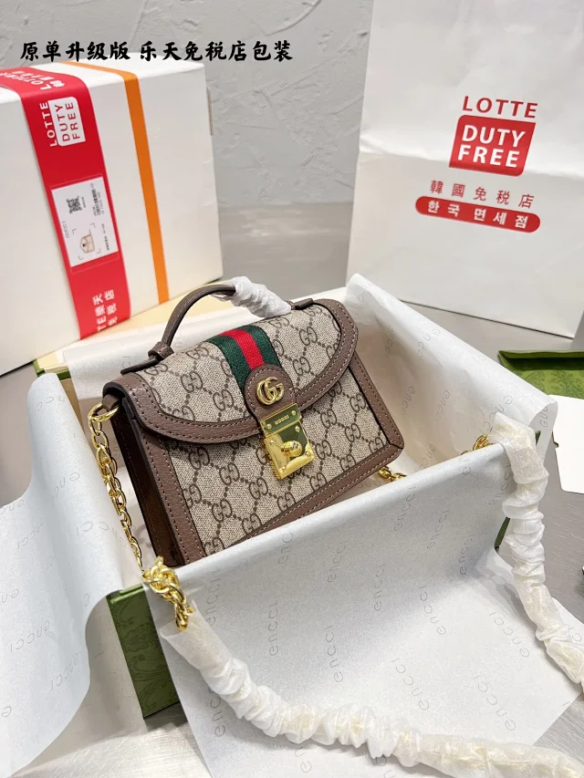 Gucci Crossbody Bags Top-handle flap bag with Double G hardware product detail image 13