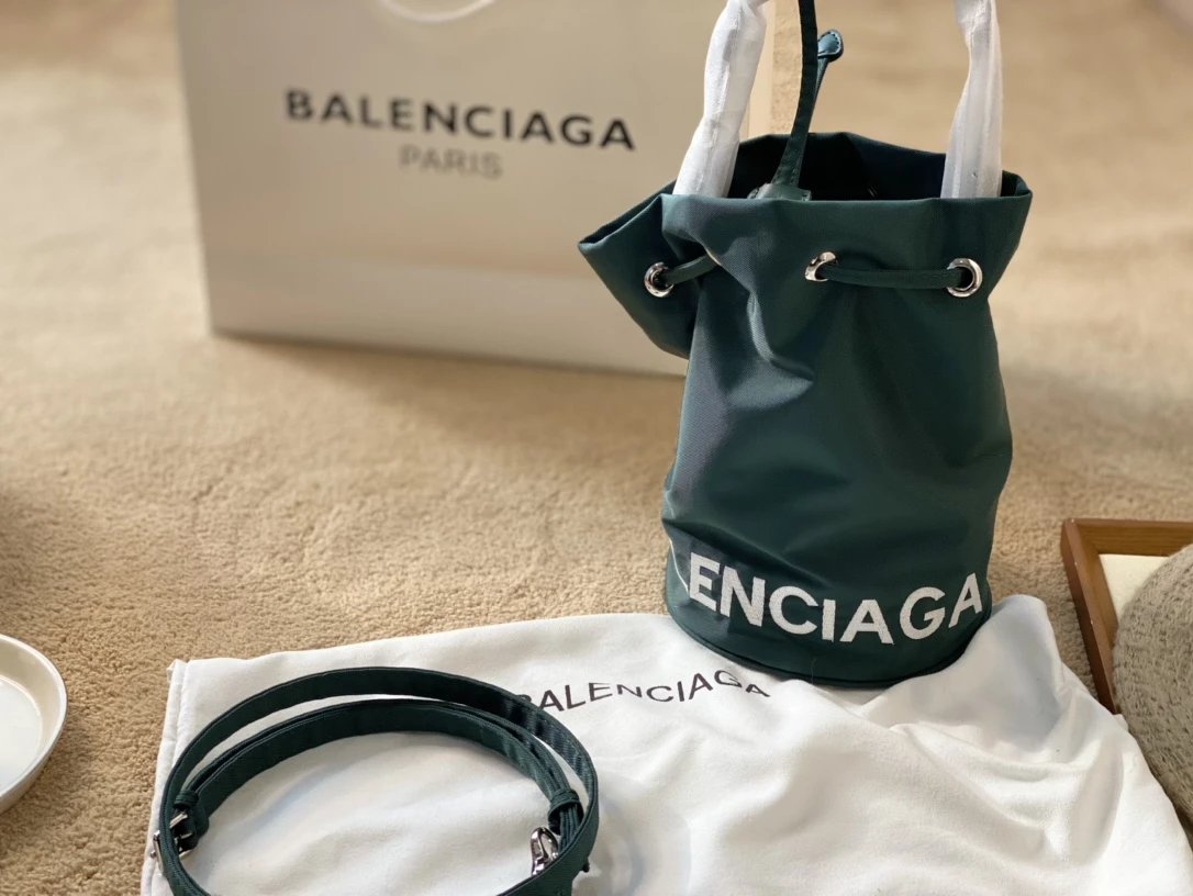 Balenciaga Logo Tote Bag White Handbag - 11