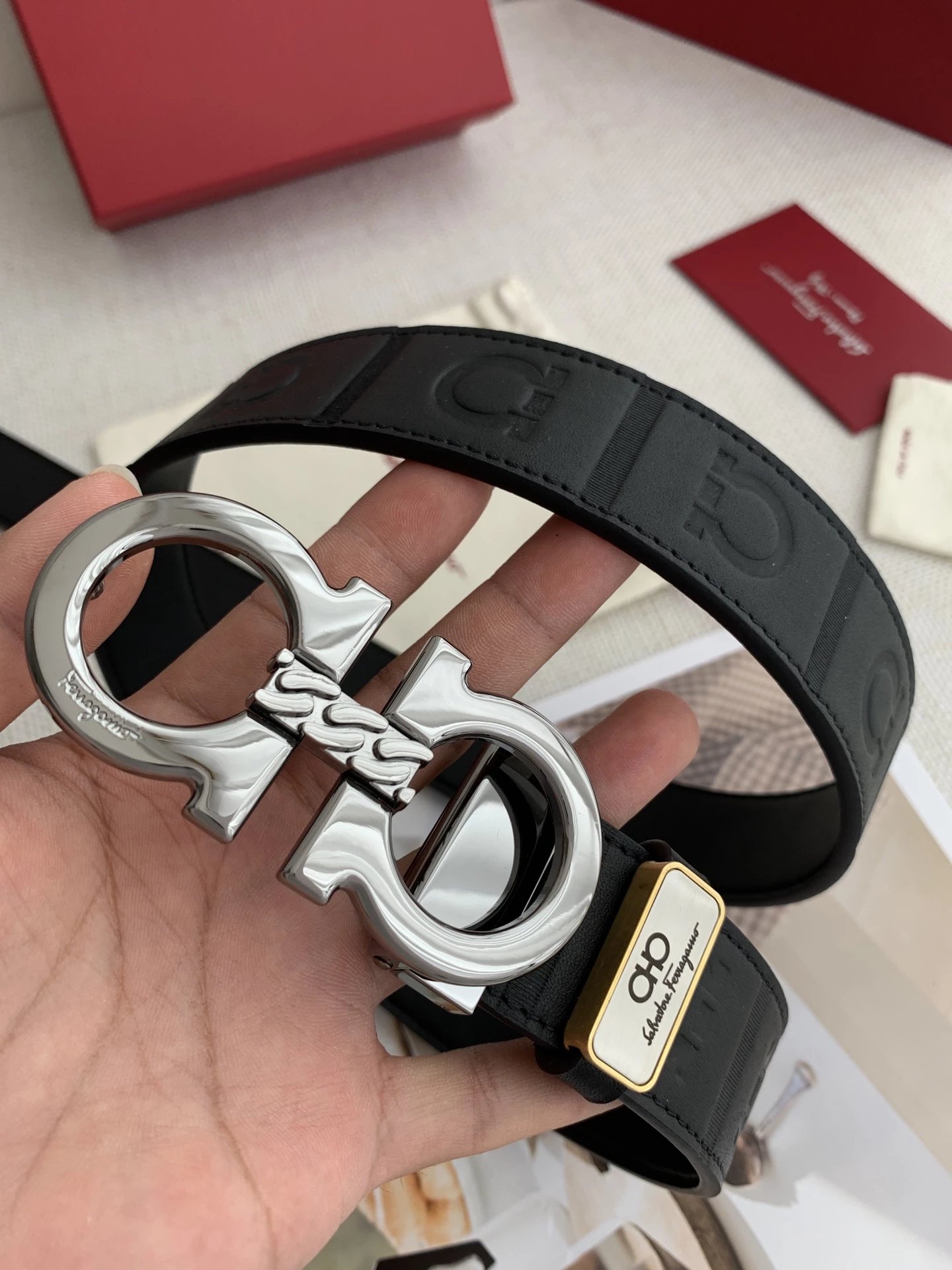 Salvatore Ferragamo Gancini Double Gancini Buckle Black Leather Belt - 15