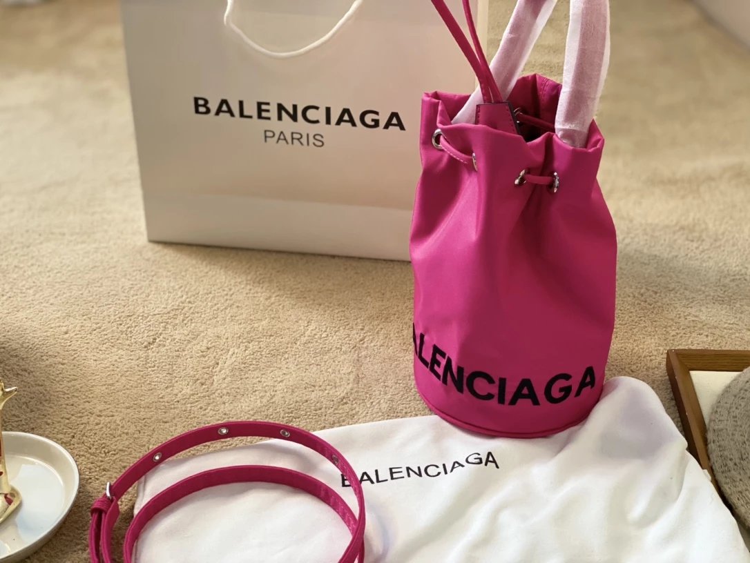 Balenciaga Logo Tote Bag White Handbag - 10