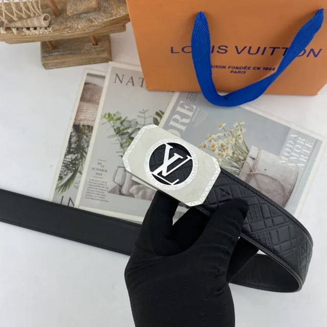 Louis Vuitton Belts Link 20 Belt with LV Monogram Buckle product detail image 6