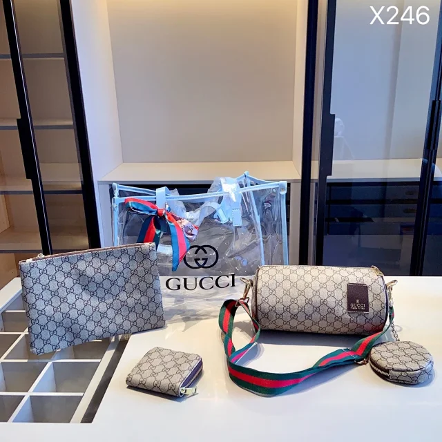 Gucci Handbags Monogram chain-strap flap bags product detail image 2