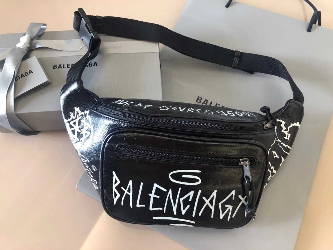 Balenciaga Everyday Backpack Black Leather Casual Backpack - 4