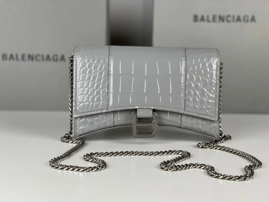 Balenciaga Hourglass Mini Black Quilted Chain Bag Shoulder Bags - 8