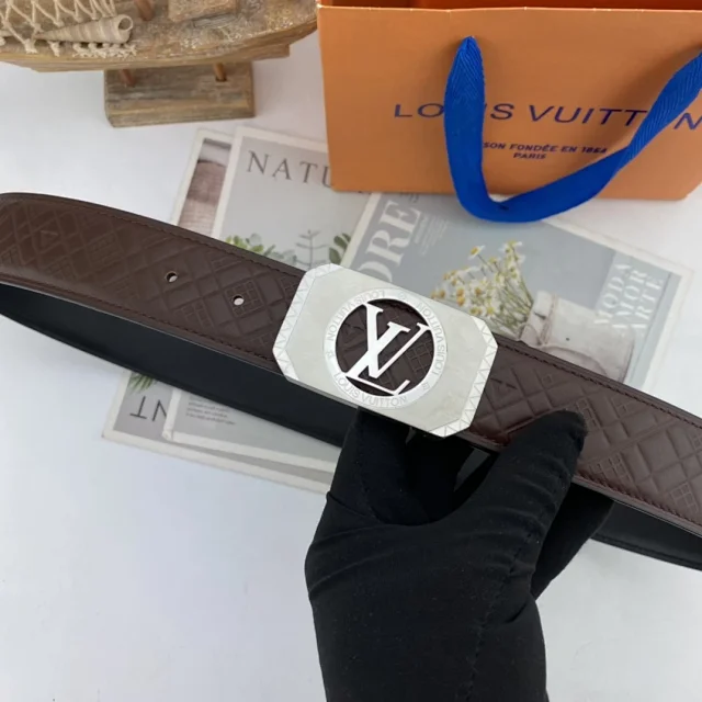 Louis Vuitton Belts Link 20 Belt with LV Monogram Buckle product detail image 7