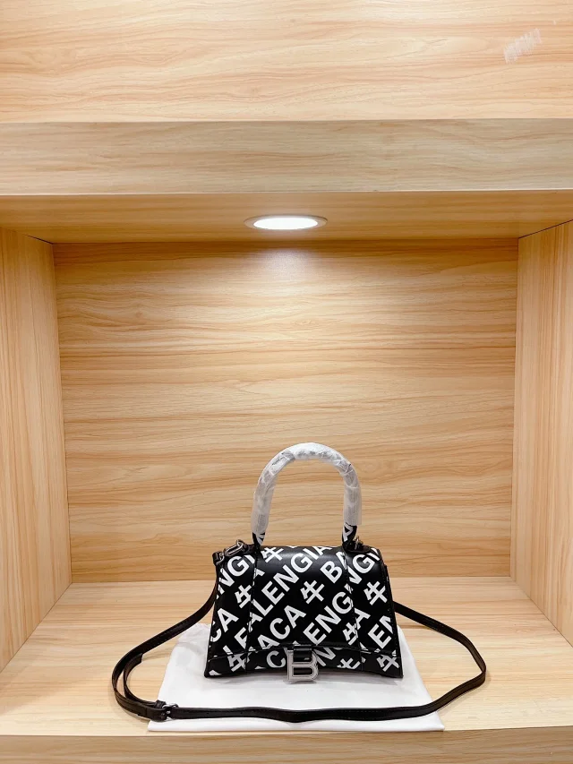 Balenciaga Crossbody Bags product detail image 1