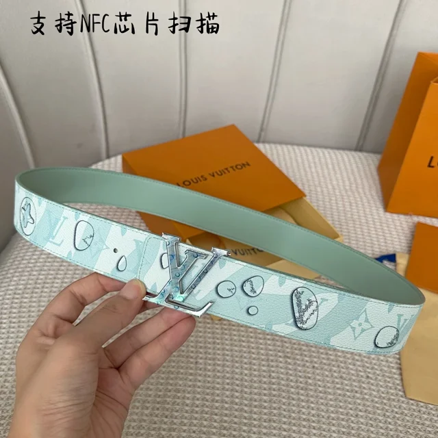 Louis Vuitton Belts LV Initials buckle belt product detail image 10