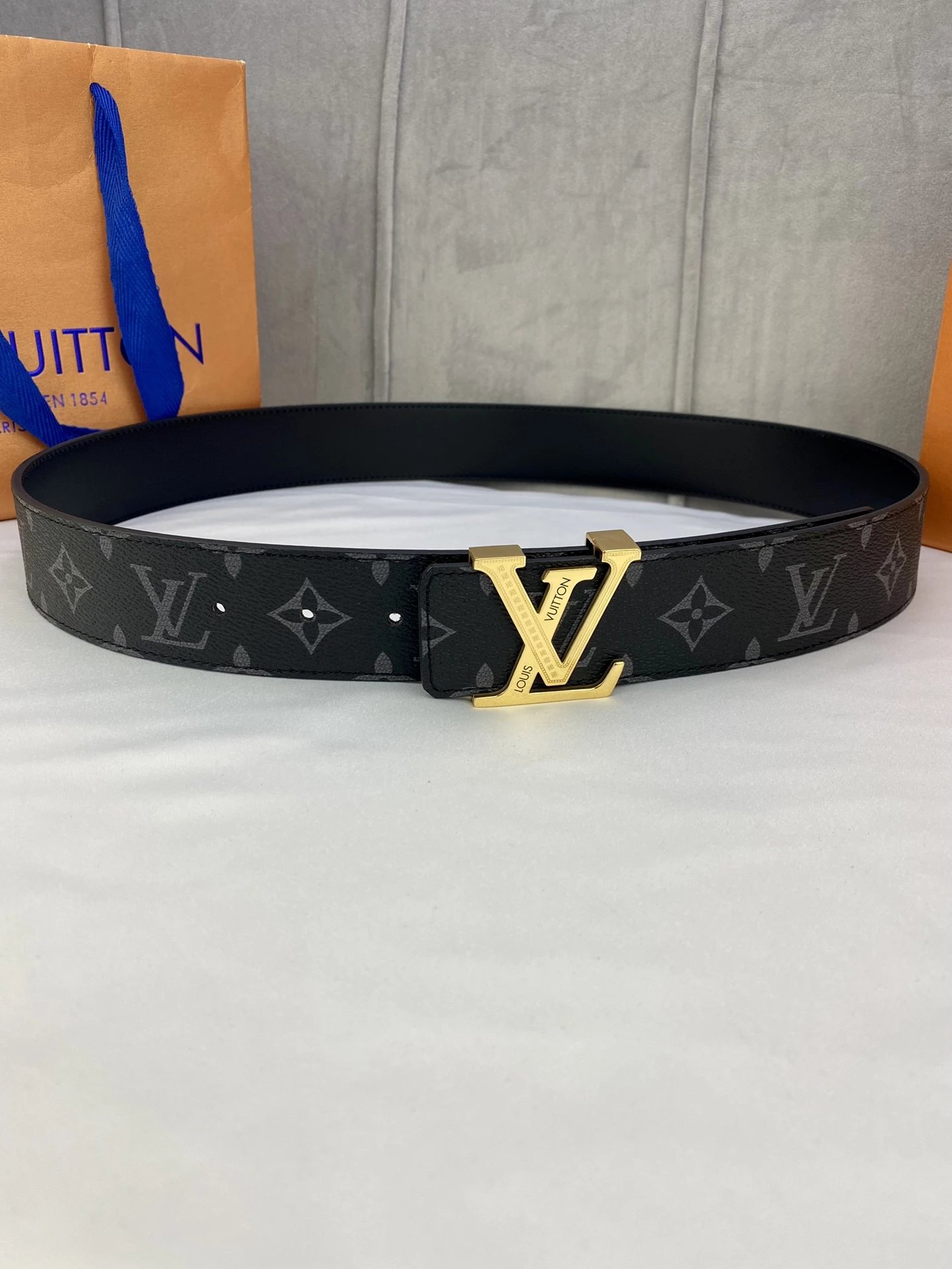 Louis Vuitton Reversible Monogram Belt Brown / Gold Leather Belt - 6