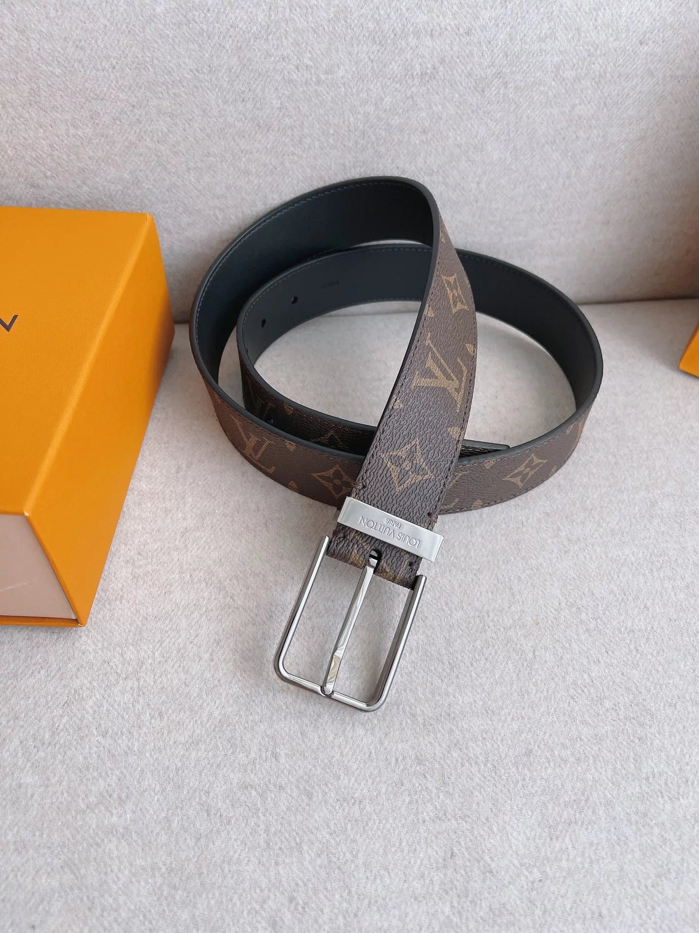 Louis Vuitton Reversible Monogram Belt Brown / Gold Leather Belt - 3