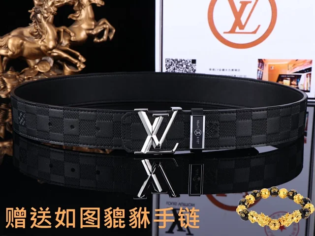 Louis Vuitton Belts LV Initials buckle belt product detail image 8