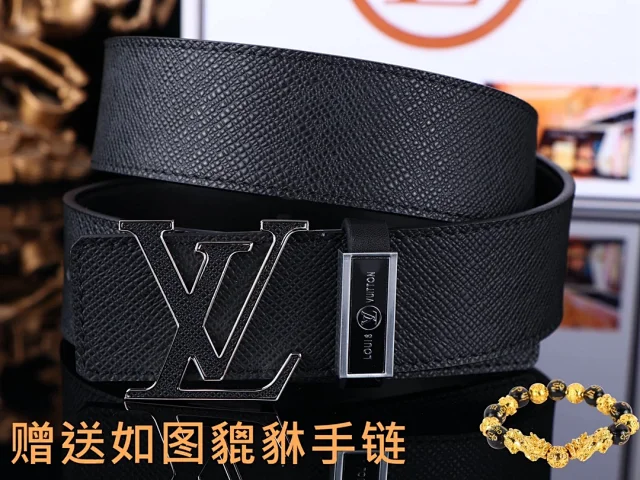 Louis Vuitton Belts LV Initials buckle belt product detail image 4
