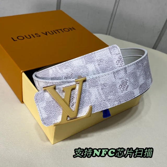 Louis Vuitton Belts Link 20 Belt with LV Monogram Buckle product detail image 4