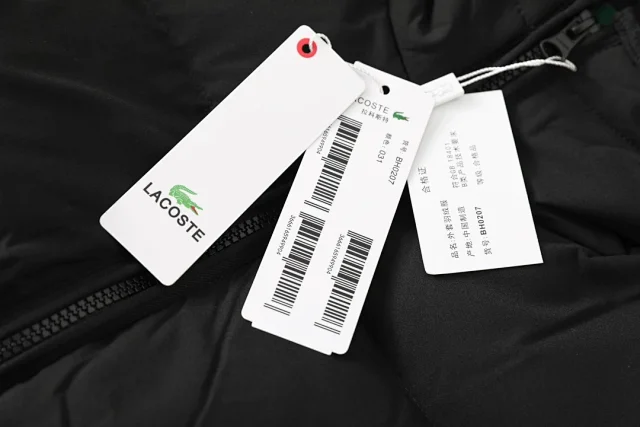 Lacoste Down Jackets Quilted and hooded styles product detail image 8