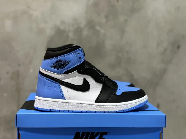 Air Jordan 1 High OG Pine Green Sneakers - 31