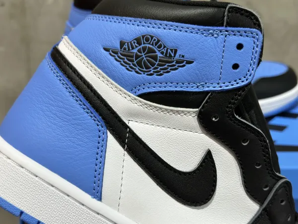 Air Jordan 1 High OG Pine Green Sneakers - 23