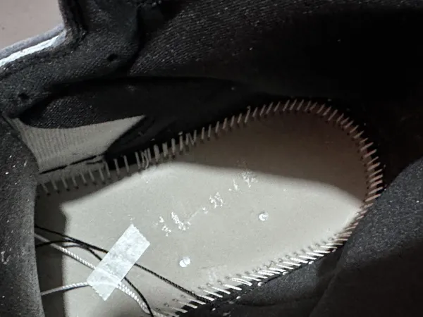 Air Jordan 1 High OG Pine Green Sneakers - 18