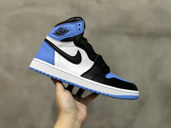 Air Jordan 1 High OG Pine Green Sneakers - 16