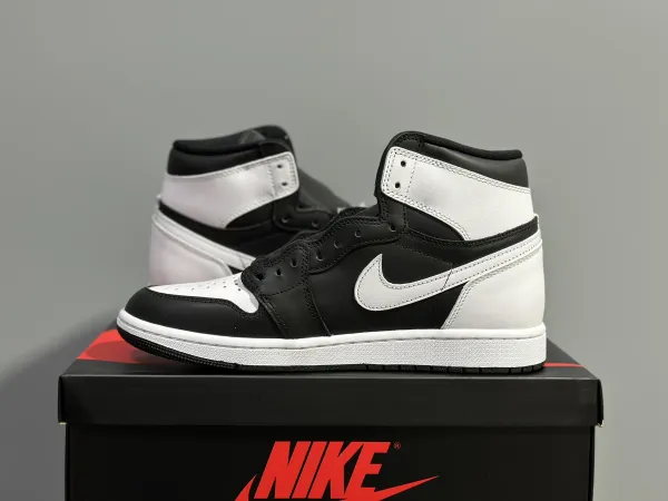 Air Jordan 1 High OG Pine Green Sneakers - 41