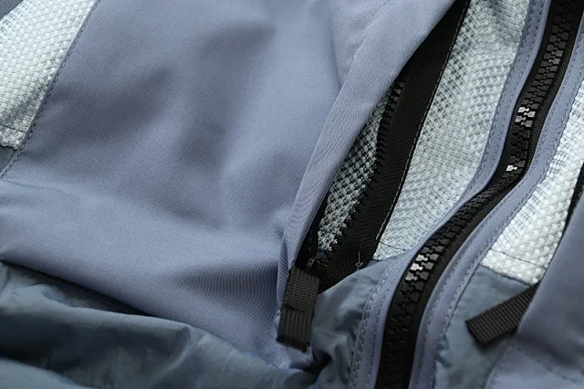 Stone Island Hooded Puffer product detail image 21