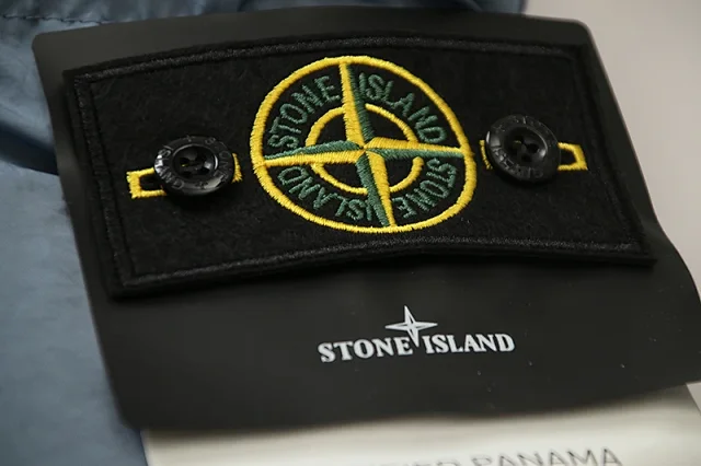 Stone Island Hooded Puffer product detail image 23