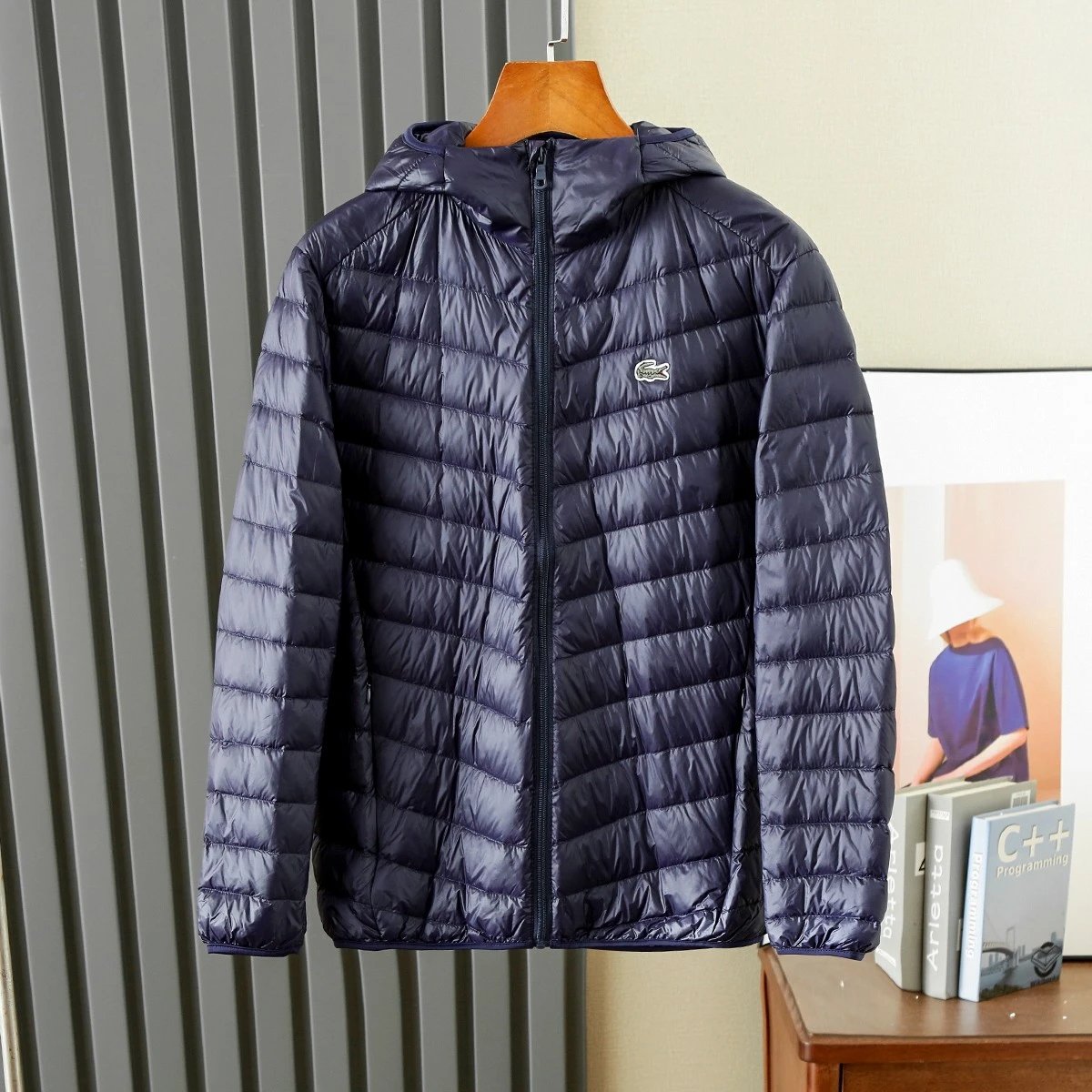 L鳄羽绒服藏青
