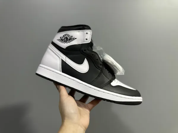 Air Jordan 1 High OG Pine Green Sneakers - 35