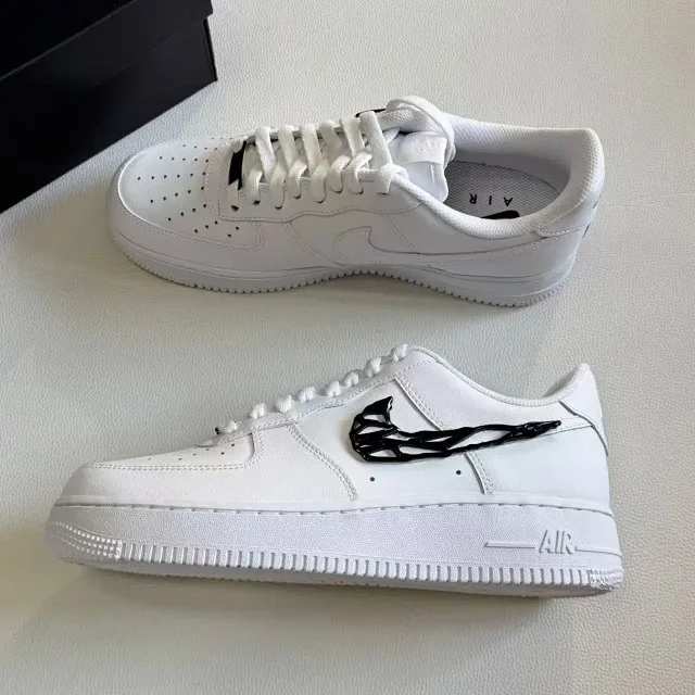 Nike Sneakers Air Force 1 Low with skeletal Swoosh detail product detail image 11