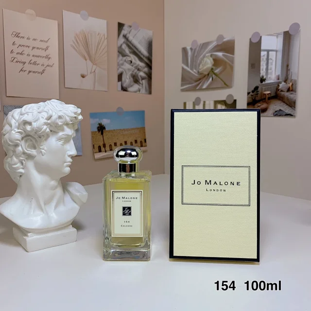Dior Eau Sauvage Cologne product detail image 10