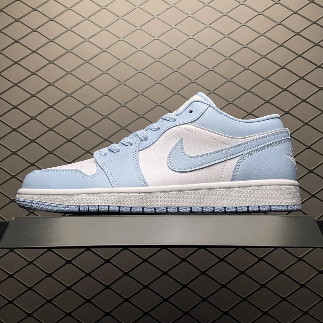 AJ1 Low White Light Blue DC0774-141