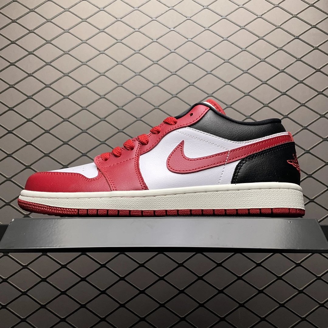AJ1 Low White Red Black DC0774-160