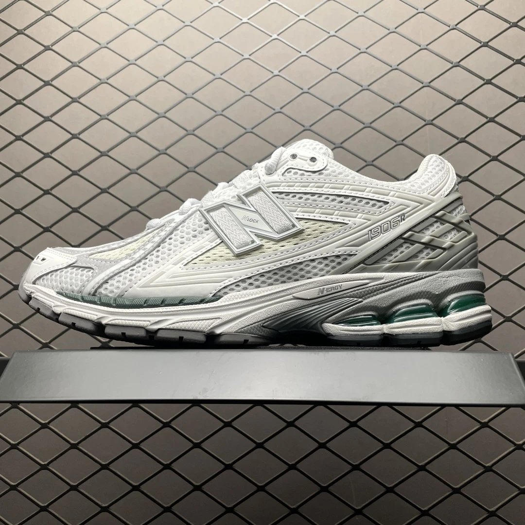 New Balance M1906RGP gray white