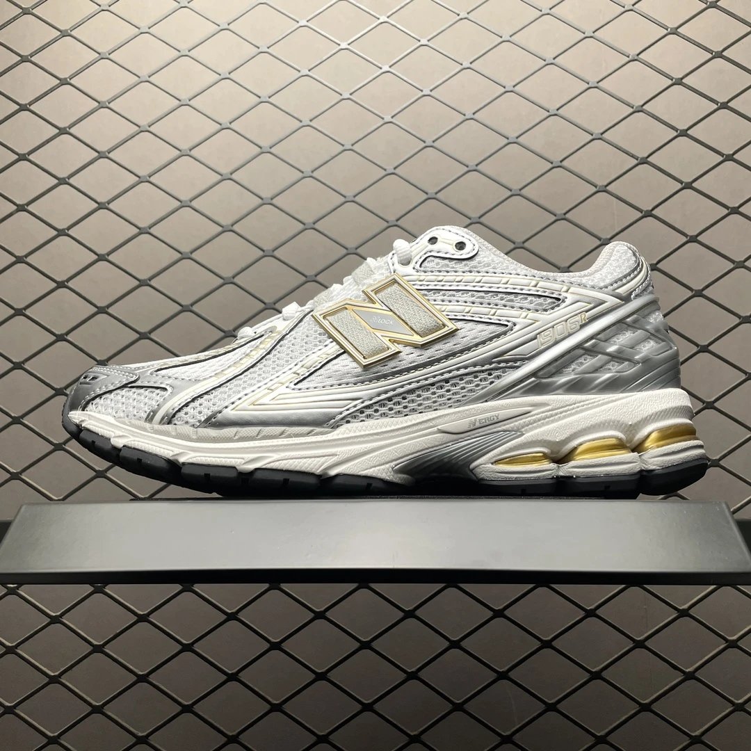 New Balance M1906RI Platinum